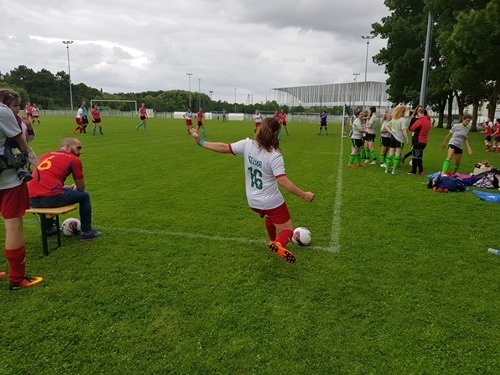 The ladies playing Barcelona