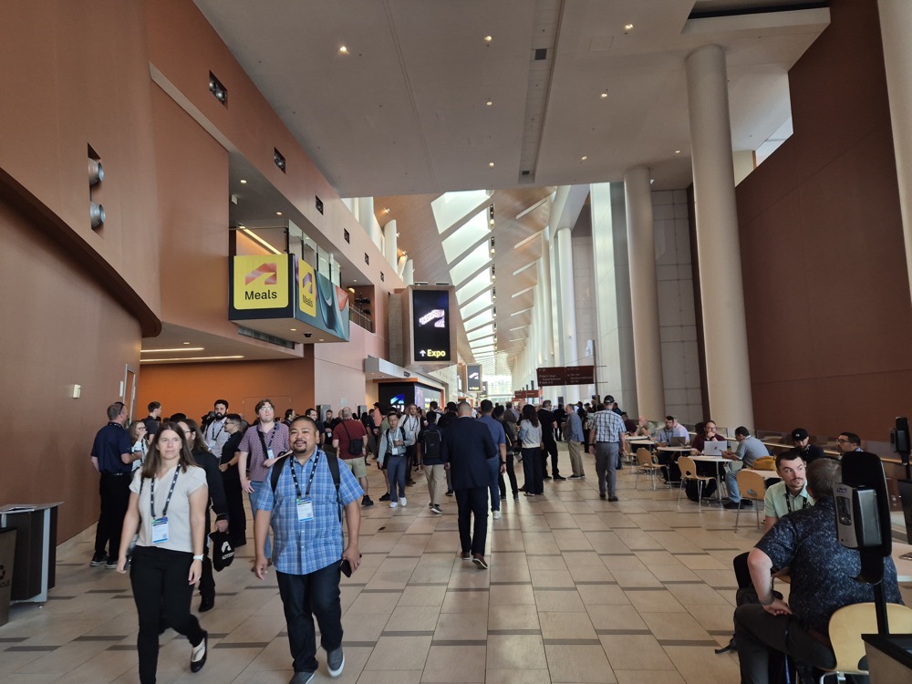 Heading to the Expo.jpg Heading to the Expo
