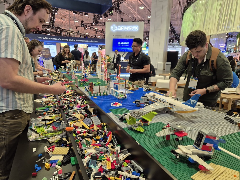 LEGO.jpg LEGO