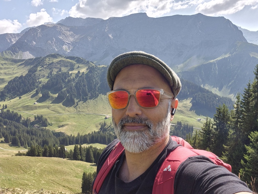 A summer of mountains and lakes