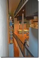 Side view of the Fountain of Justice