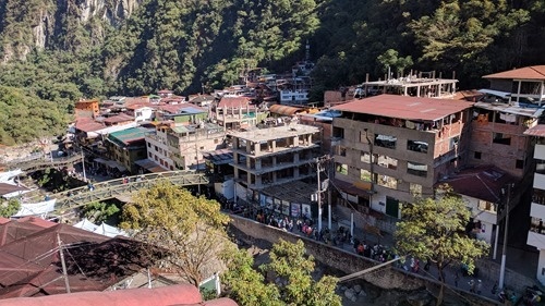 People queueing for the bus from Aguas Calientes to Machu Picchu