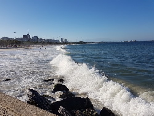 Waves hitting Flamengo Beach in Rio