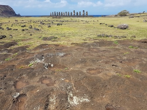 Petroglyphs and moai