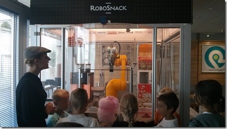 The RoboSnack