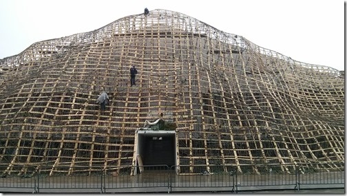 Mystery structure at the Louvre