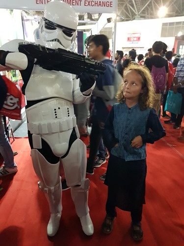 Zephyr facing a stormtrooper