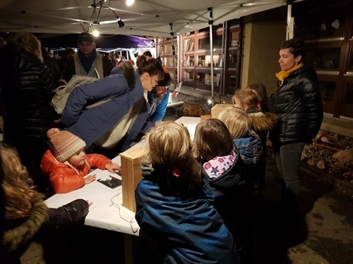 Kids in Wavre selling their wares