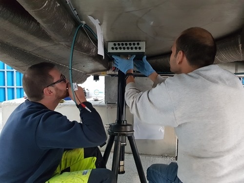 Arne and Craig taking measurements
