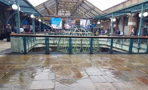 Some rain at AU London