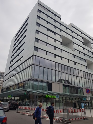 The new building at the HUG