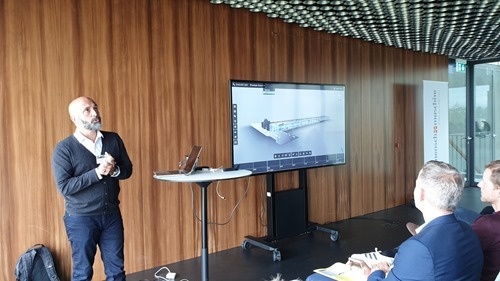 Me talking about Dasher pilots