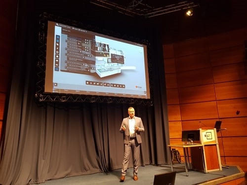 Dieter showing Dasher 360