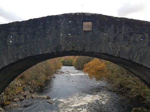 Tummel Bridge from the front