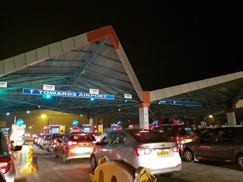 Toll plaza at 4am
