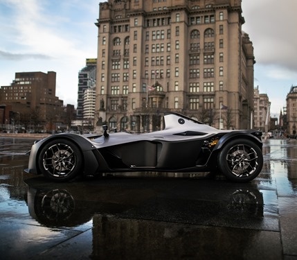 Side view of the Mono
