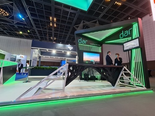 The bridge - and Dasher - in Dubai