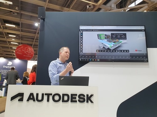 Cyrille showing Dasher