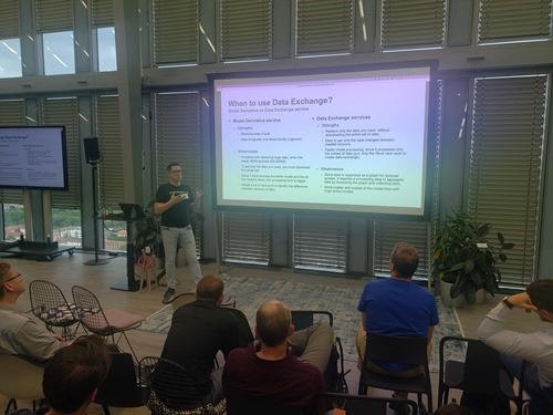 Petr comparing Data Exchange with Model Derivative