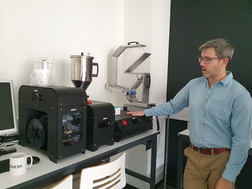 The current setup for filament creation