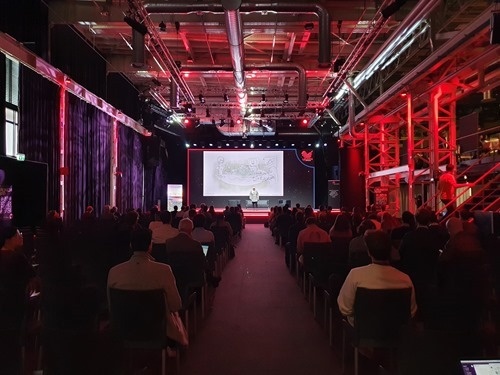 Menna El-Assady from ETH on mainstage