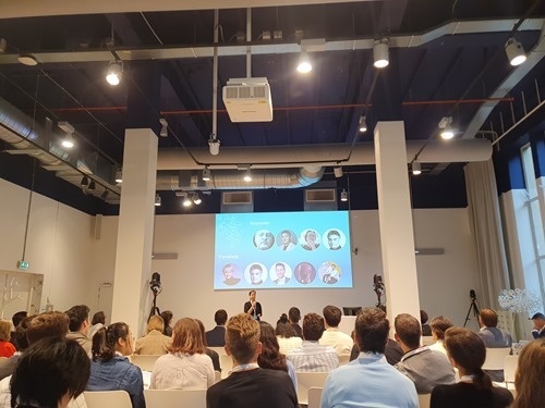 Announcing the panel